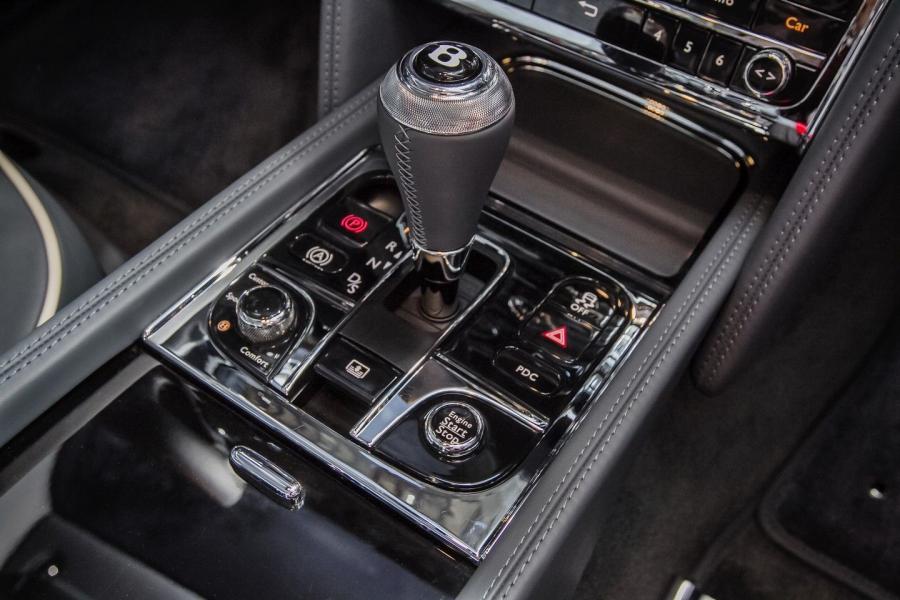  Bentley Mulsanne Speed 2015 года  (фото 74 из 117)